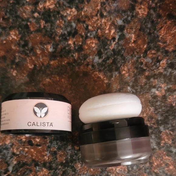 Root touch up temporary gray root cover and concealer - Picture 2 of 7